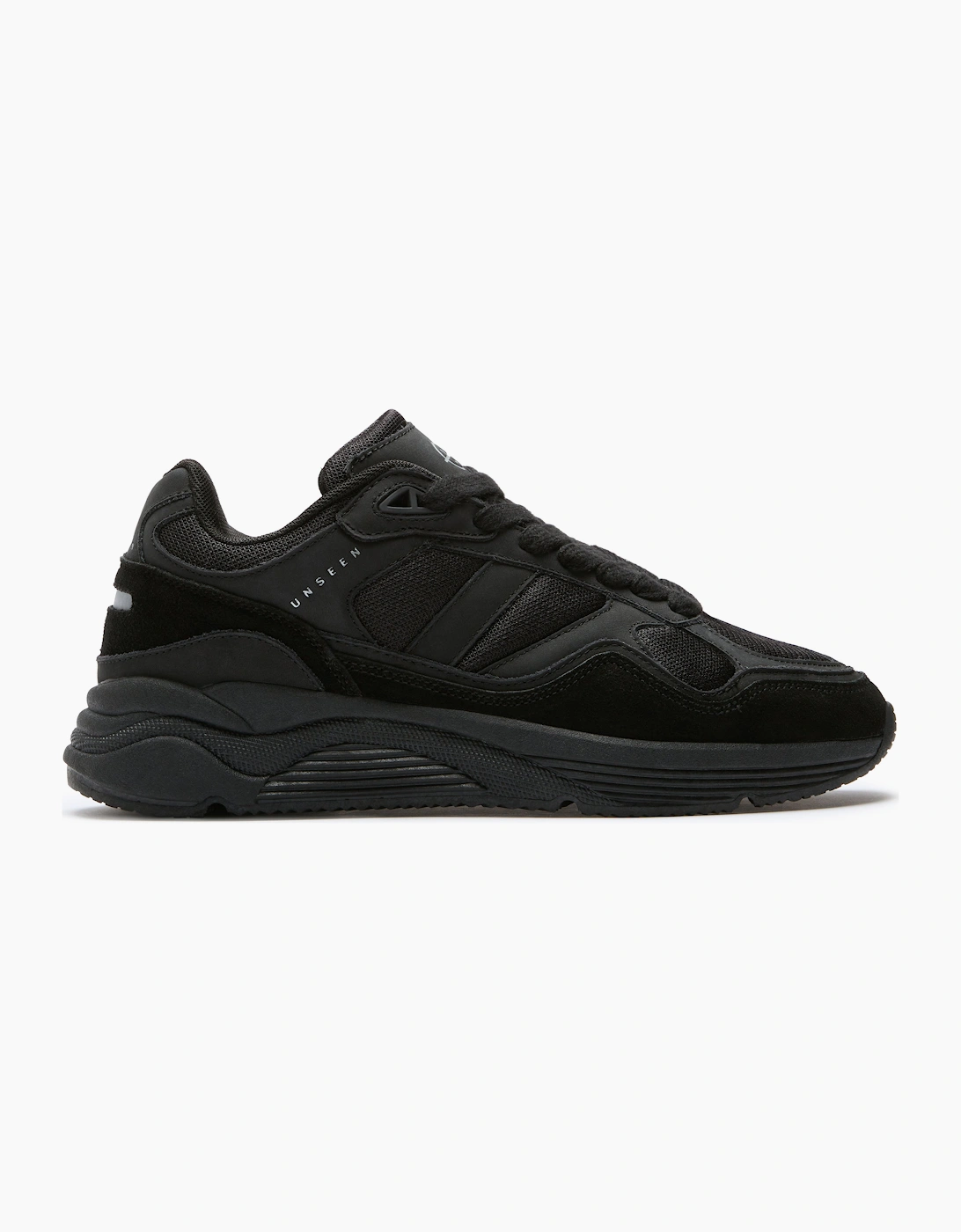 Runa Black/Black