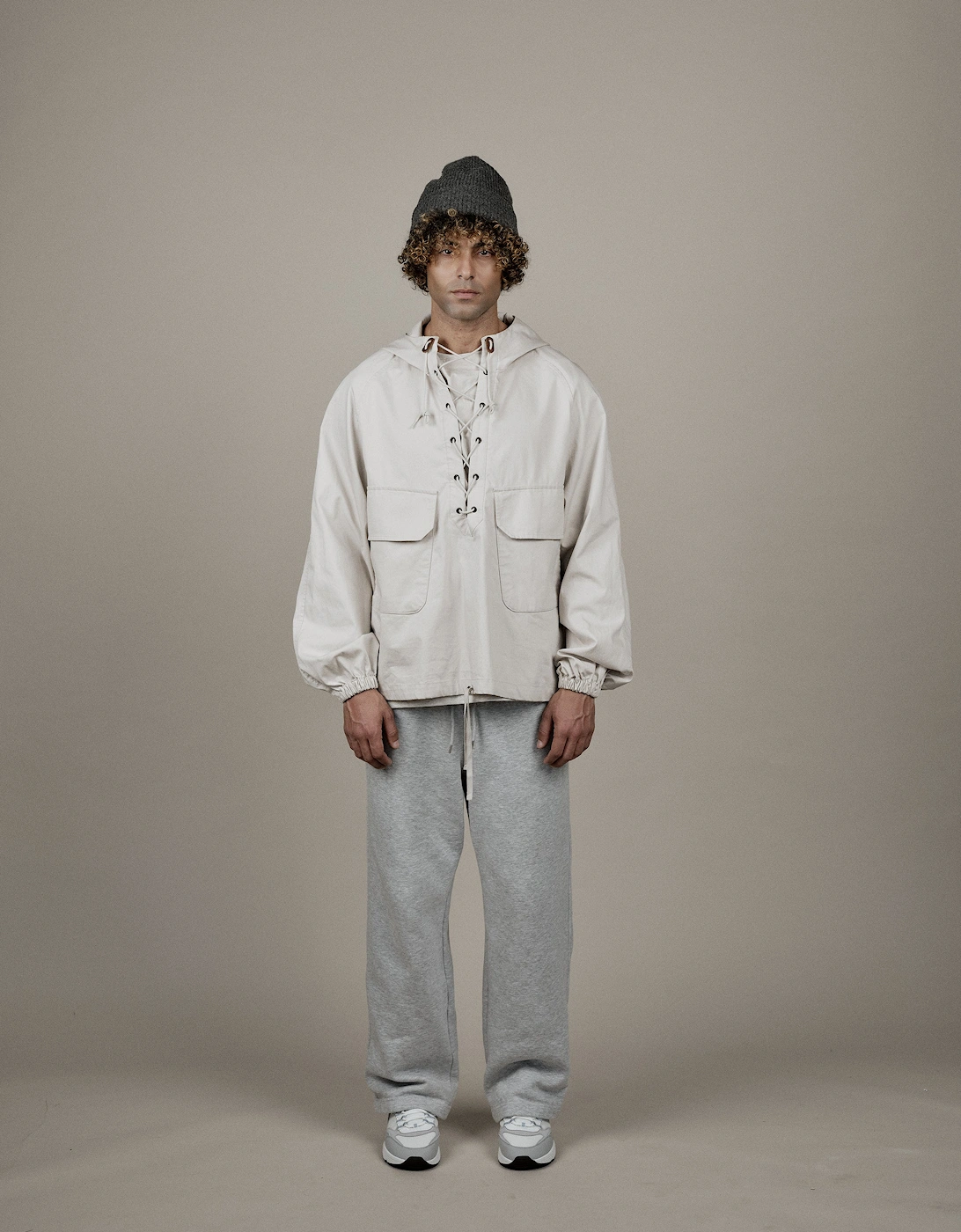 Clarn Grey/White