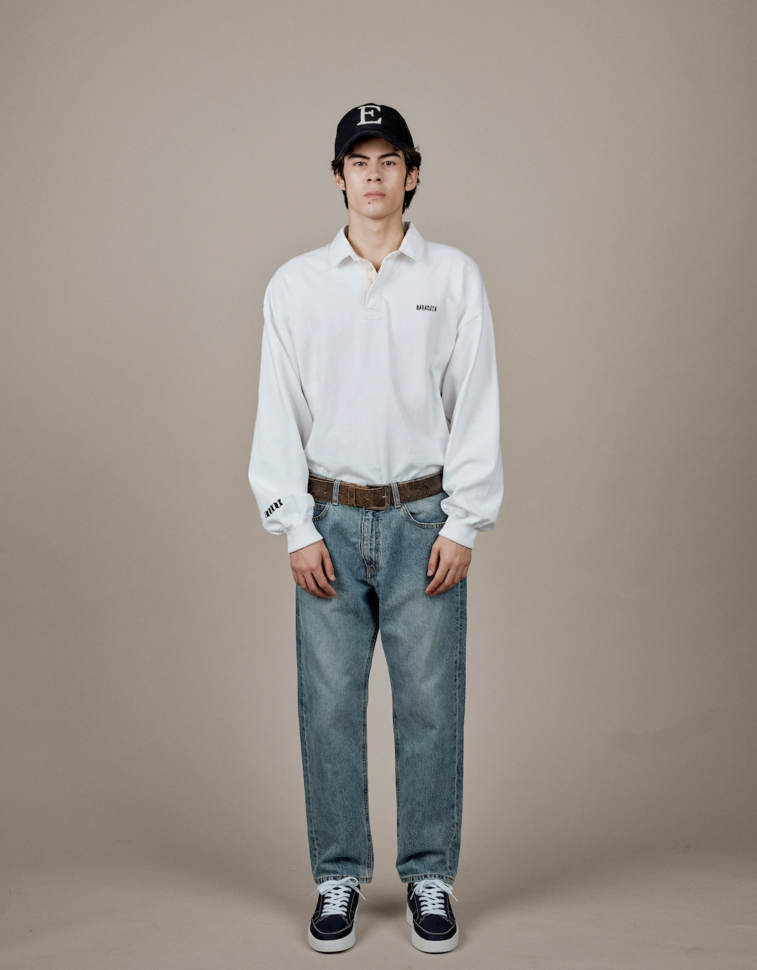 Helier Navy/White