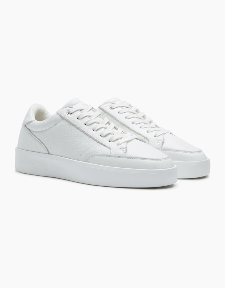 Helier White/White