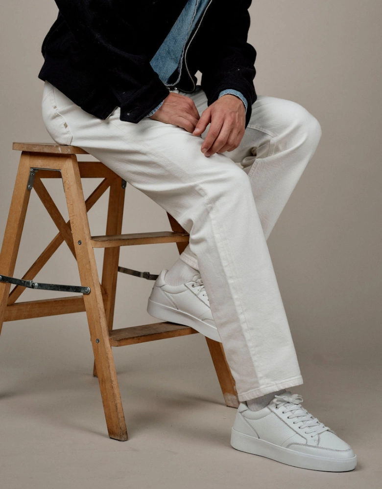 Helier White/White