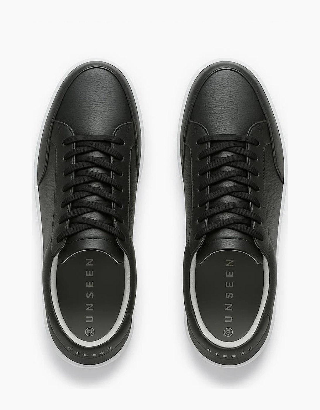 Helier Black/White