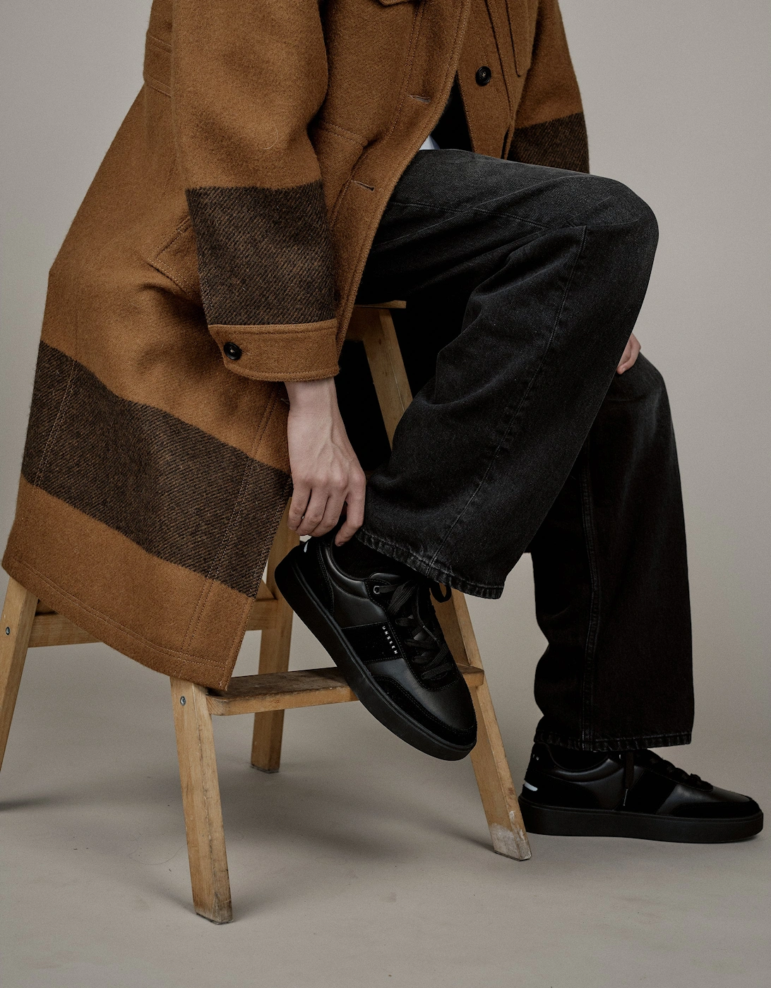 Halkett Black/Black