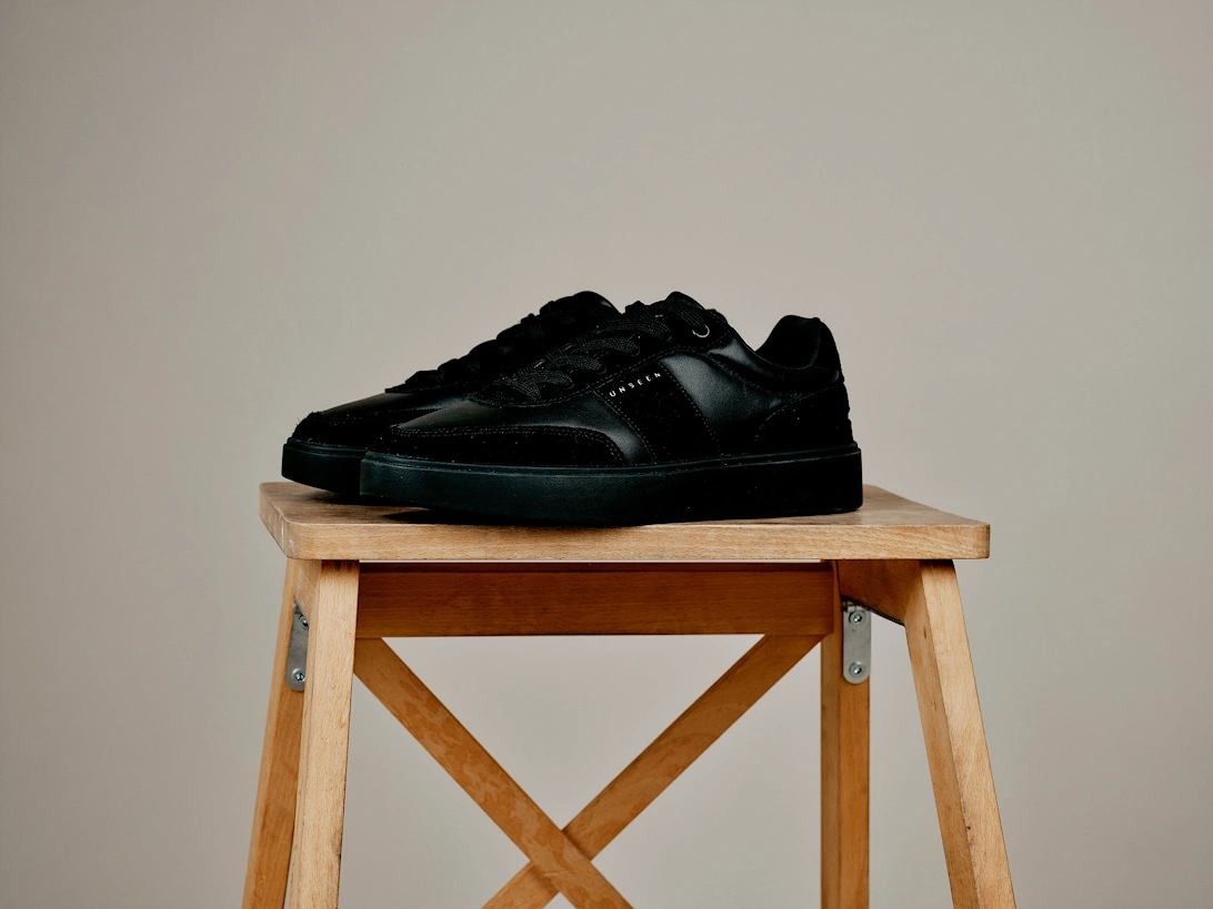 Halkett Black/Black