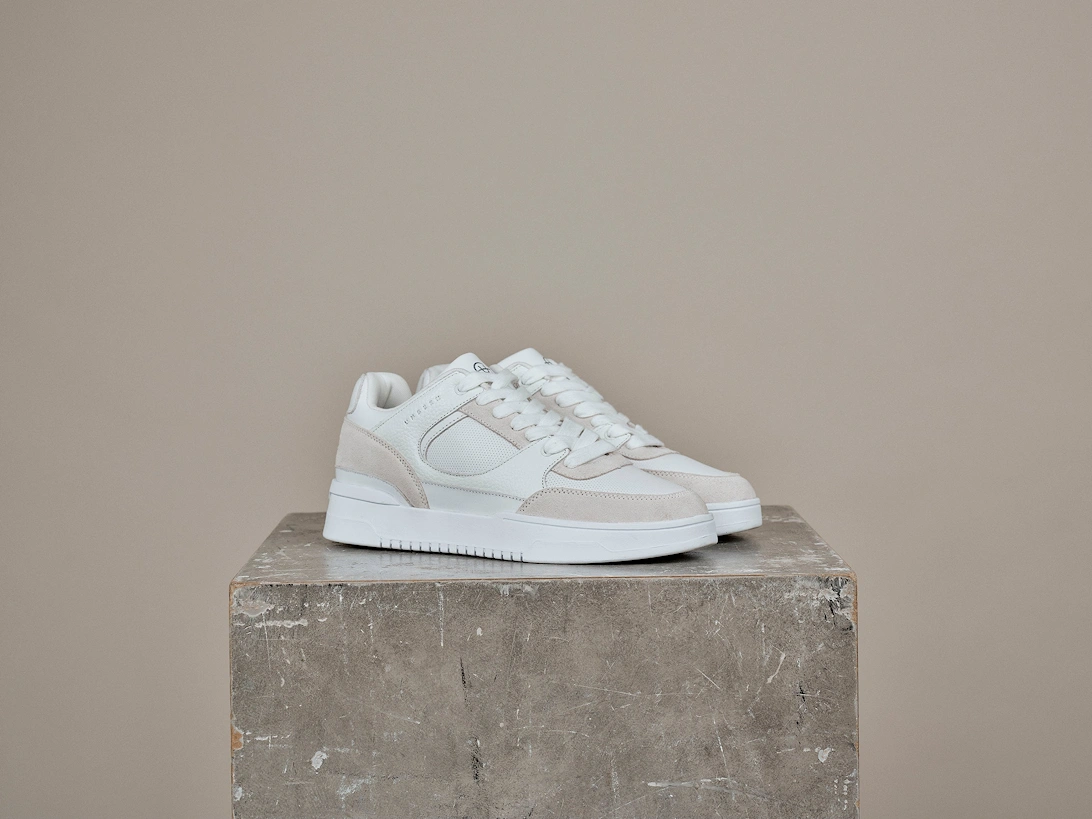 Regent White/White