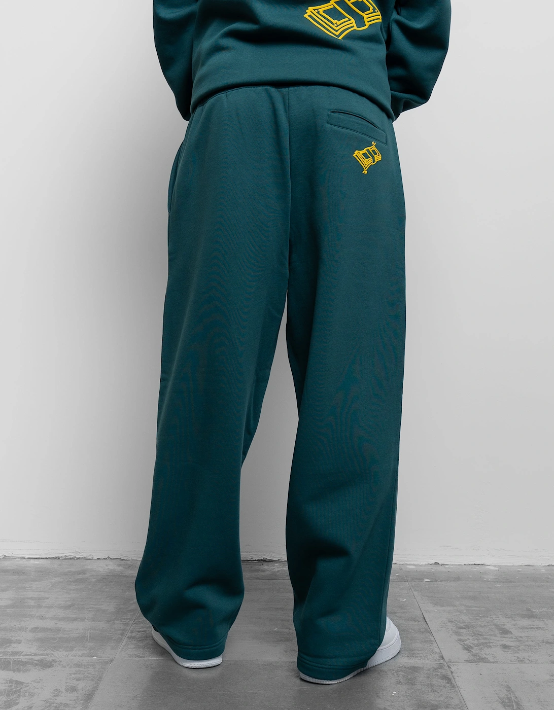 Fresh Couture Rise Jogger - Eden Green