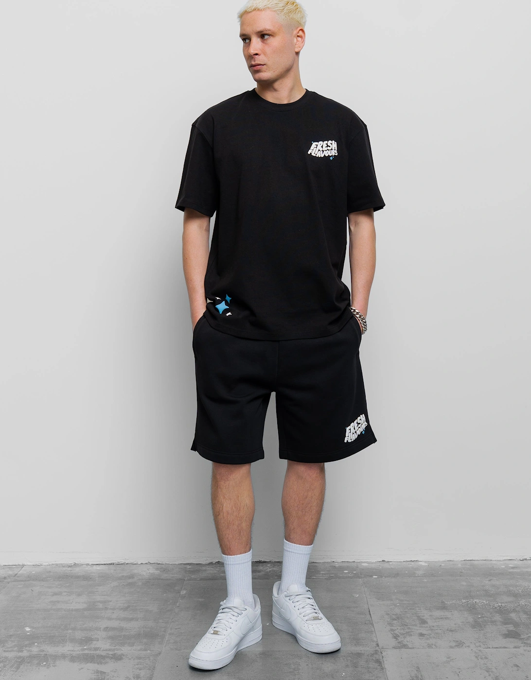 Fresh Couture Fresh Flavours T-Shirt - Black/Blue