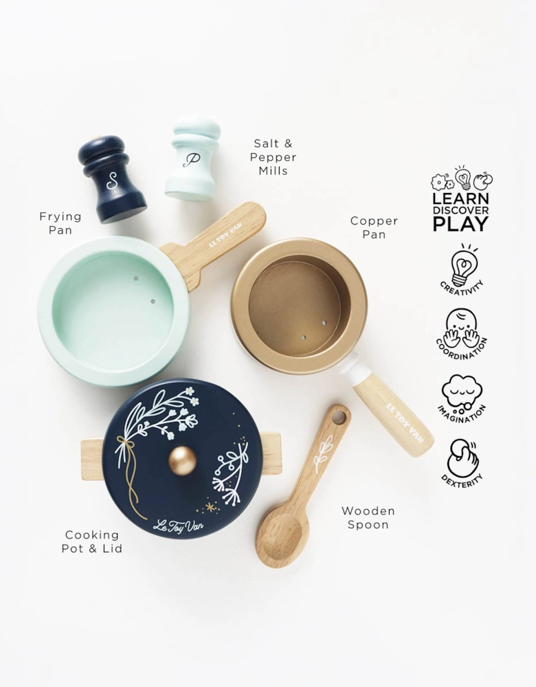 Le Toy Van Pots & Pans Kitchen Accessries (Pot - W: 14cm D: 11cm H: 5cm)