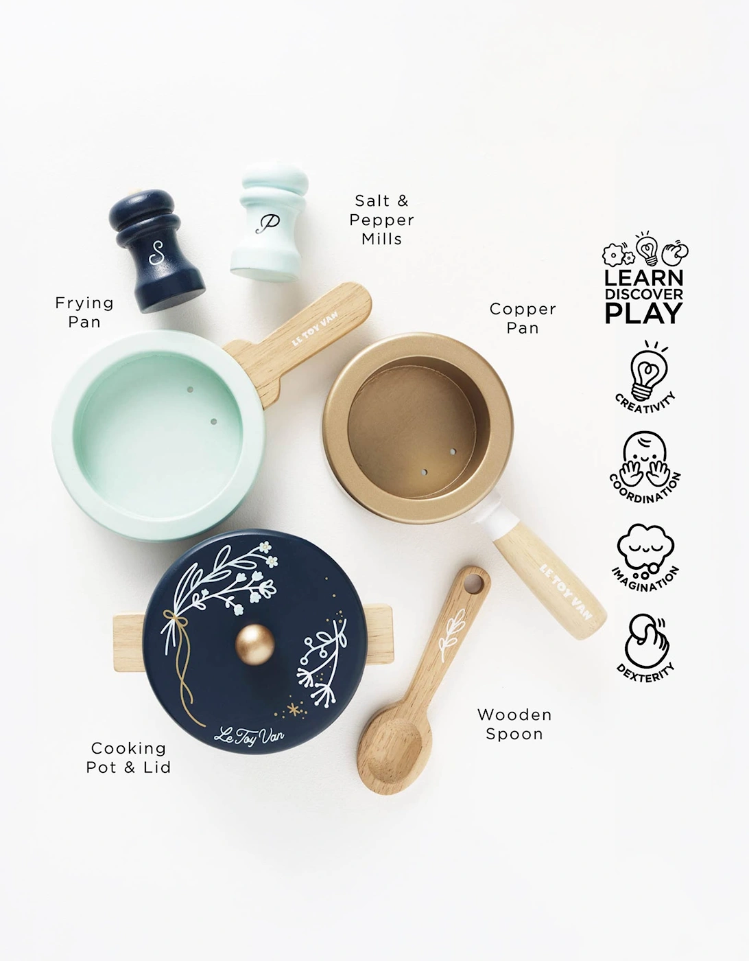 Le Toy Van Pots & Pans Kitchen Accessries (Pot - W: 14cm D: 11cm H: 5cm)