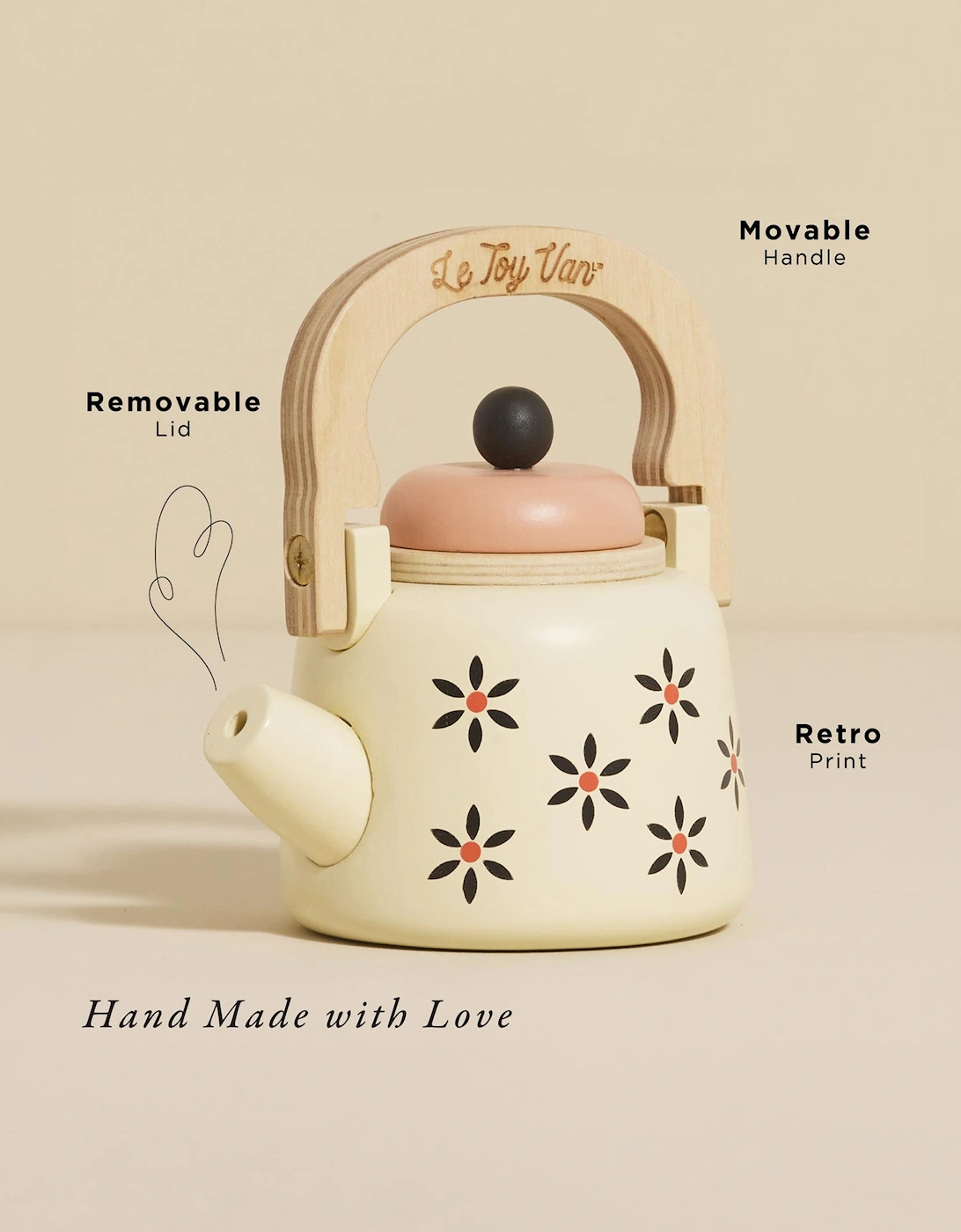 Le Toy Van Vintage Wooden Kettle (W:12cm x D:9cm x H:13.5cm)
