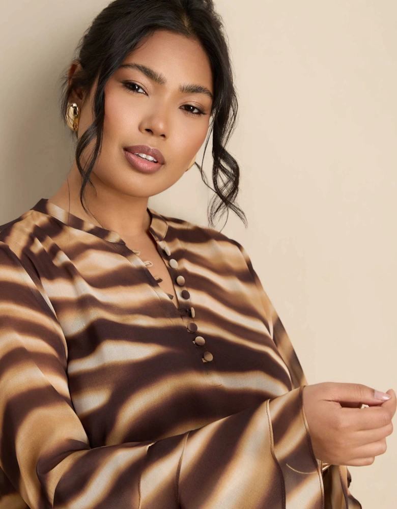 Brown Abstract Print Ruffle Blouse