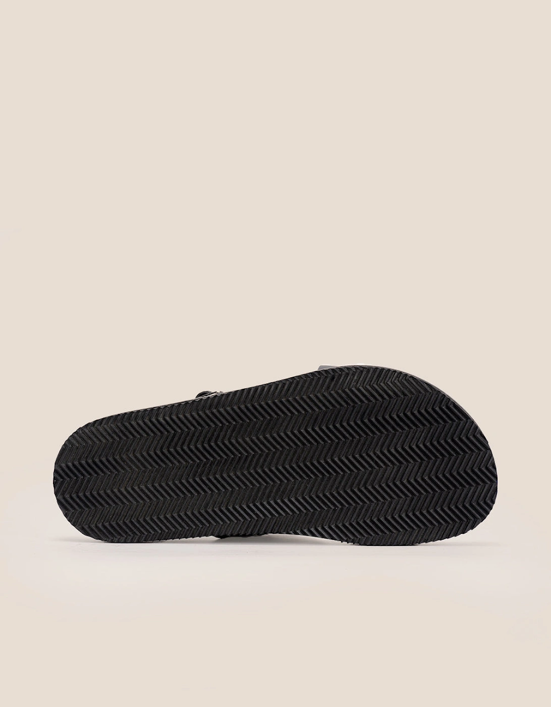 Saxon Black