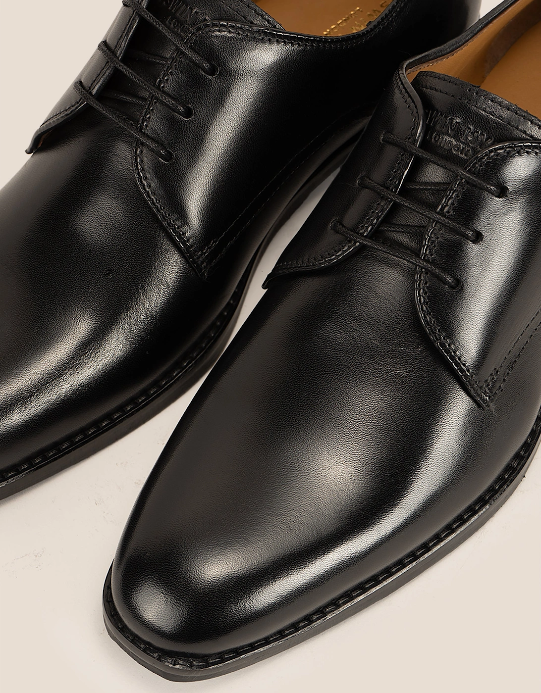 Edison Full Black