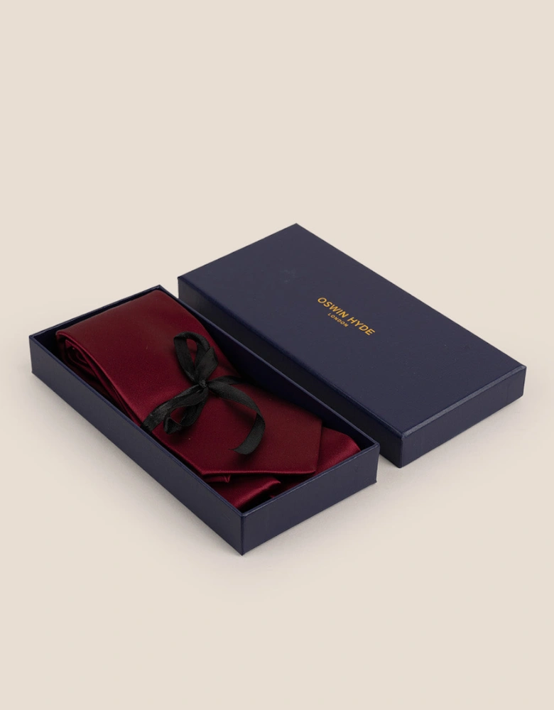 Sleek Bordo Tie