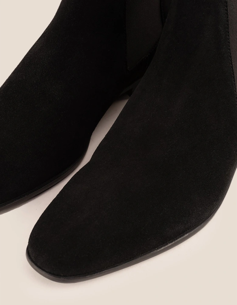 Darwin Black Suede