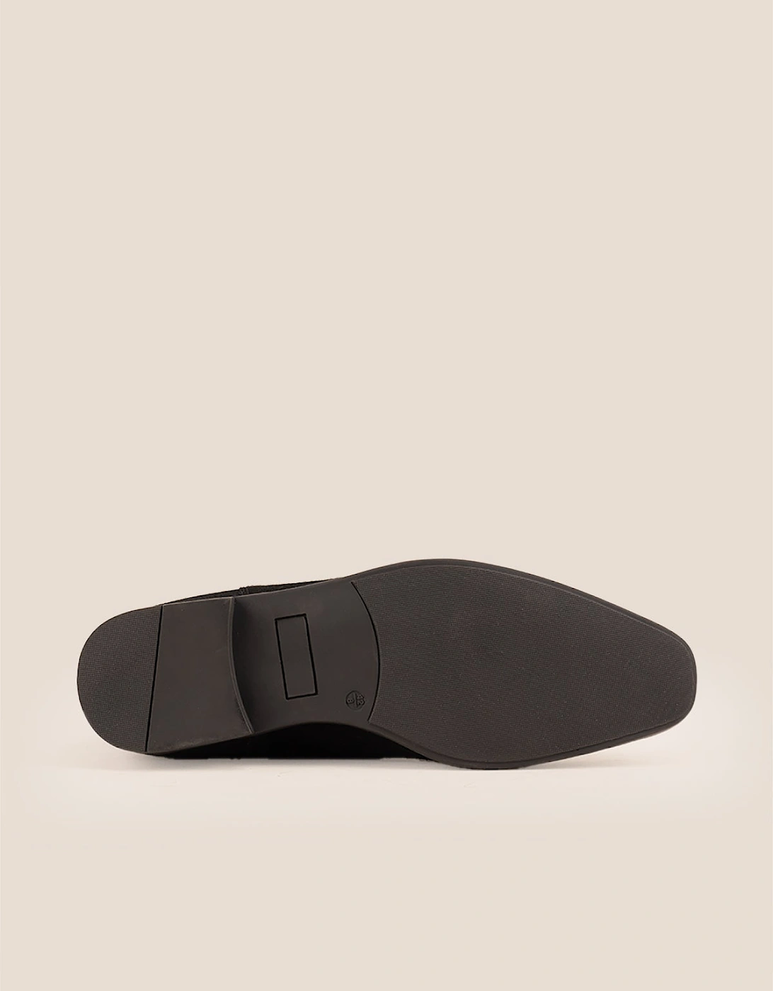 Darwin Black Suede