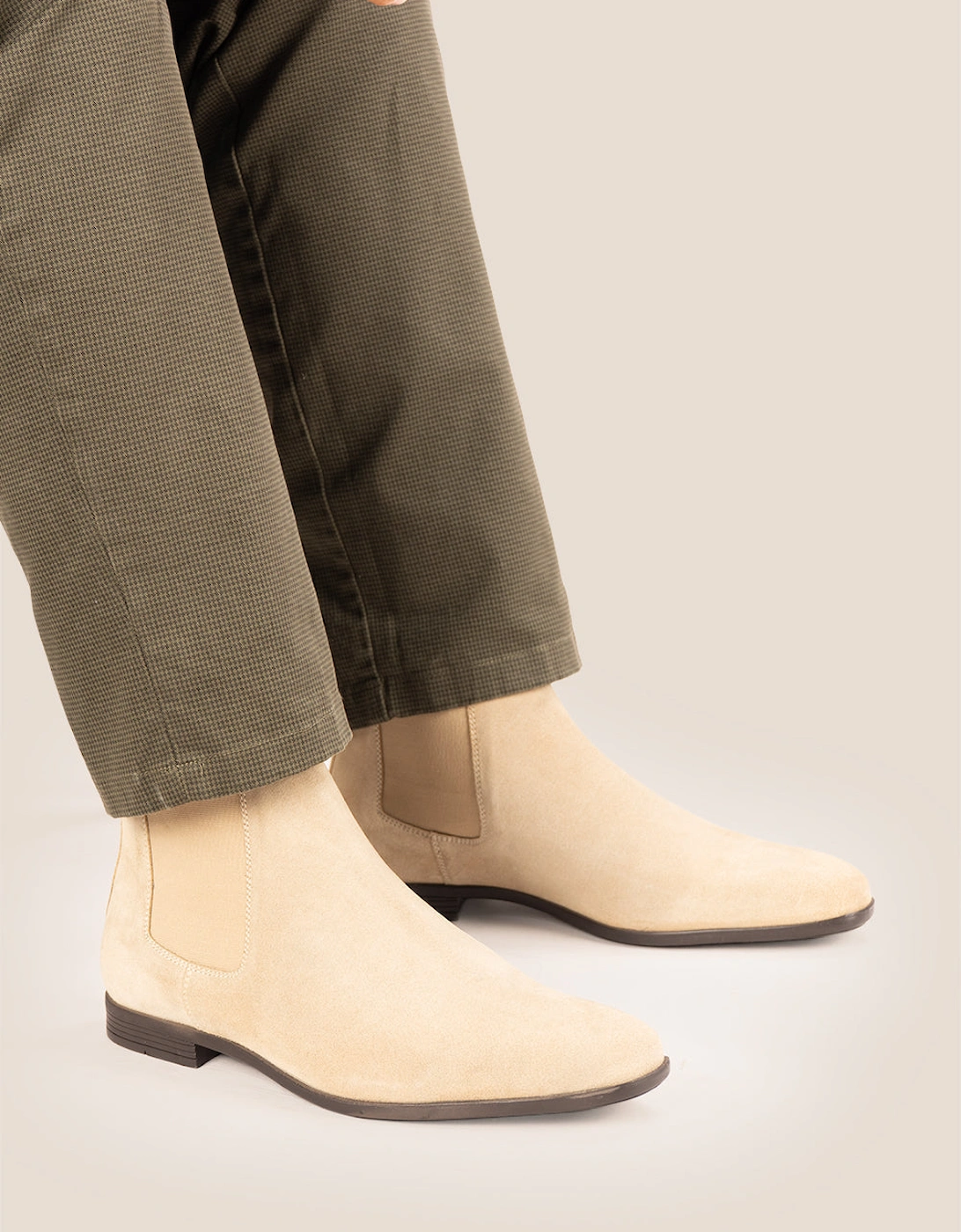Darwin Sand Suede