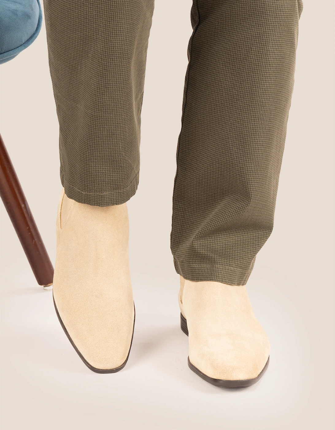 Darwin Sand Suede