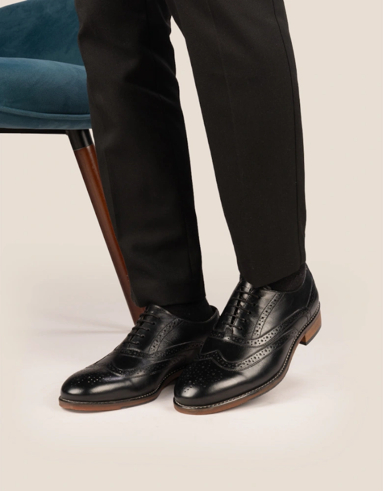 Winston Black Wide Fit
