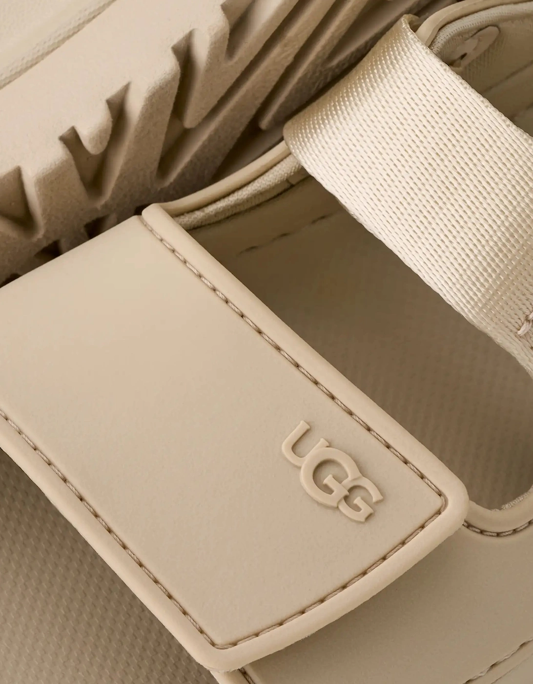UGG Kids GoldenGlow Sandals in Cream
