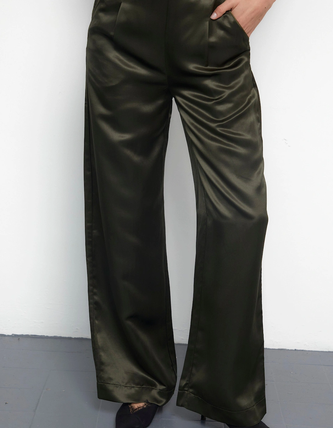 THE NAOMI TROUSERS