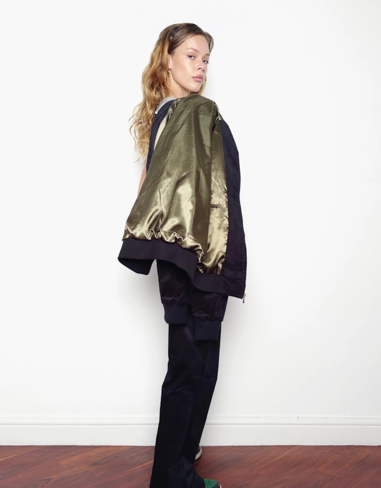 BOMBER JACKET