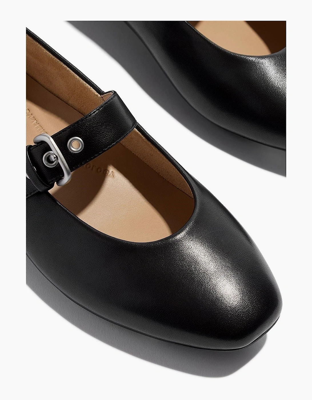 Fitflop Delicato Leather Women's All Black Narrow Fit Shoes