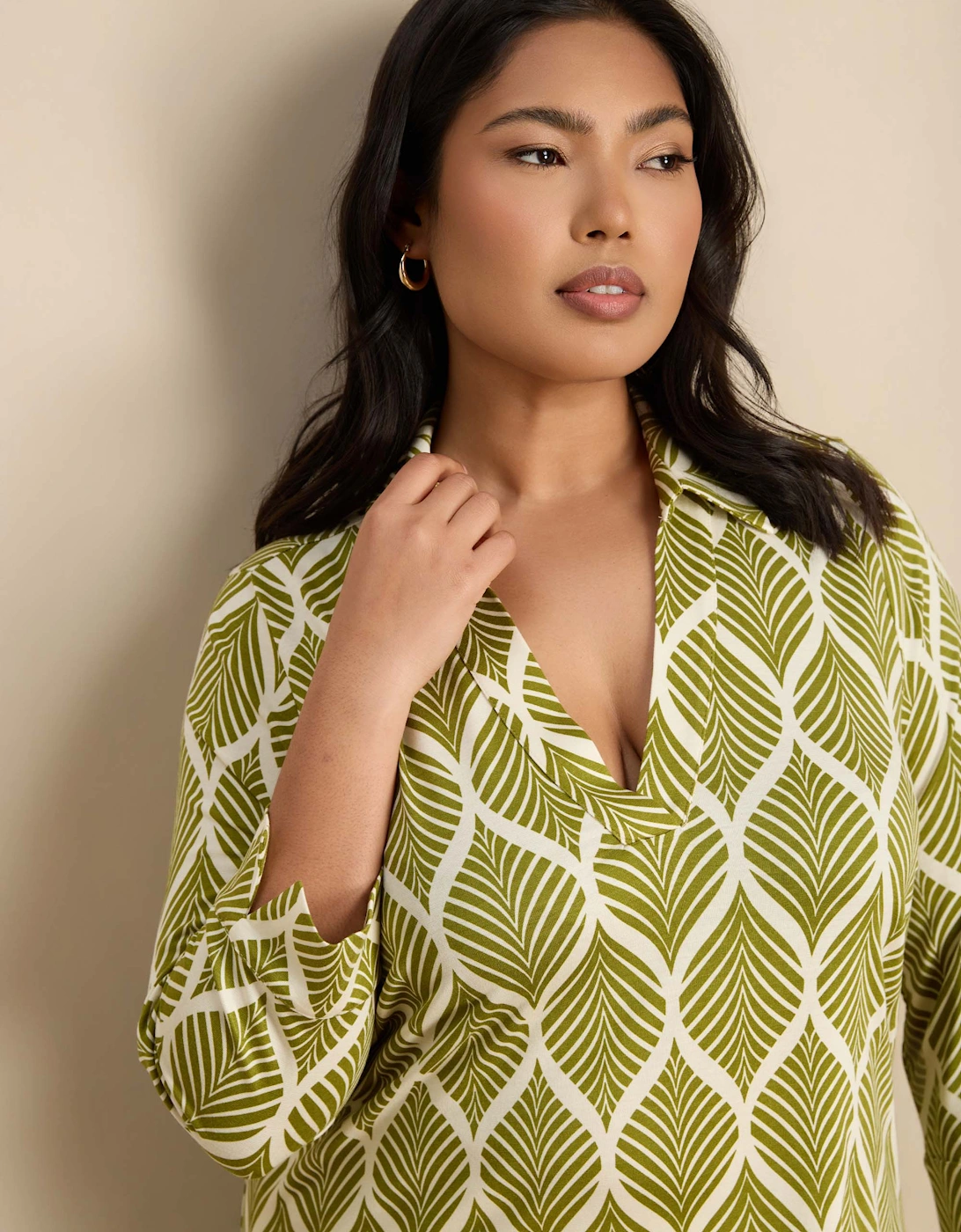Chartreuse  Print 3/4 Sleeve Collared V-Neck Jersey Top