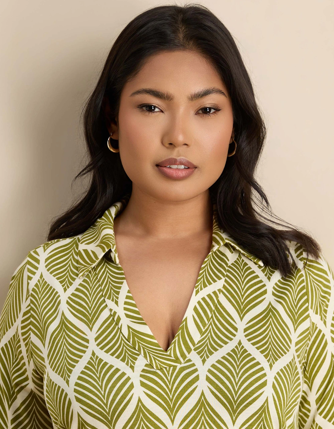 Chartreuse  Print 3/4 Sleeve Collared V-Neck Jersey Top