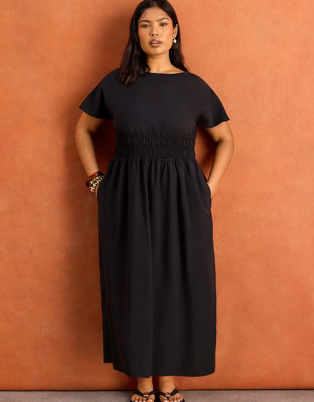 Black Shirred Waist Short Sleeve Midaxi Dress
