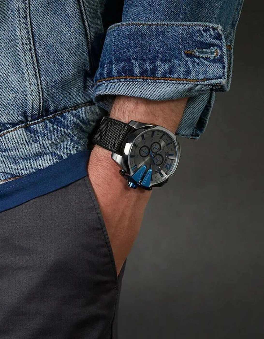 Diesel DZ4500 Mega Chief Men's Watch