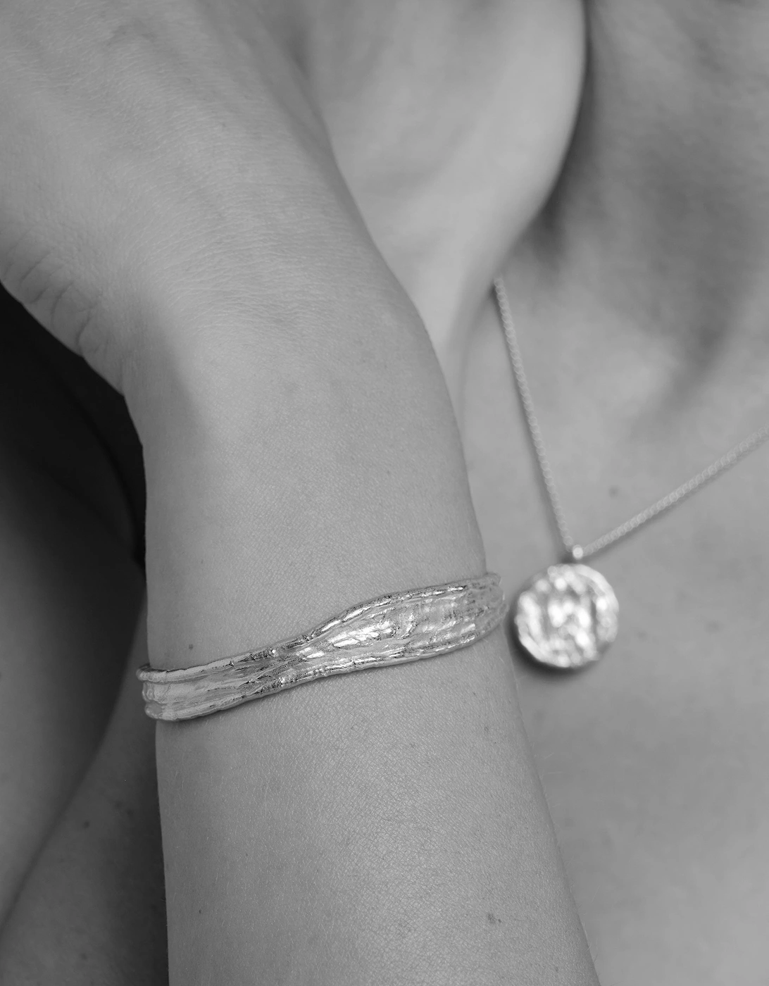 Driftline Organic Textured Open Bangle