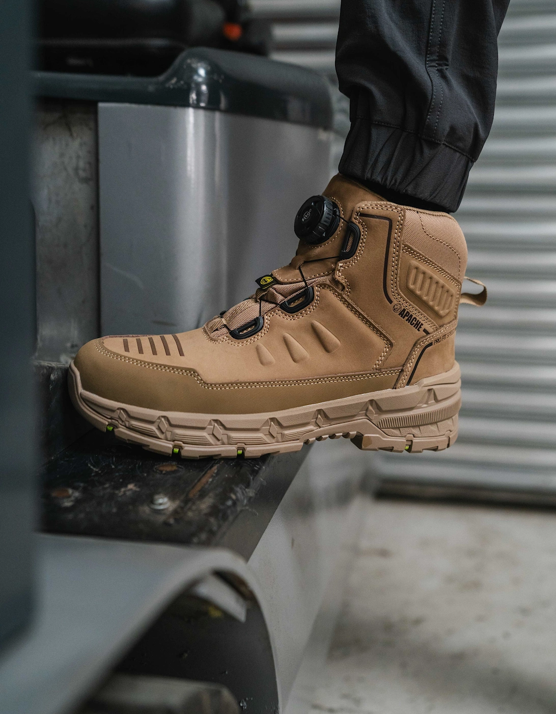 Apache STONEHENGE Unisex Adults Safety Boots Stone