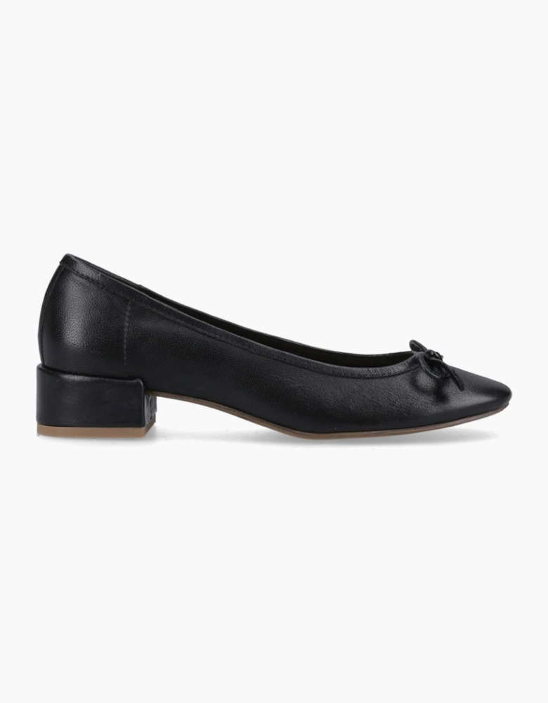 Silvia Womens Ballerina Court