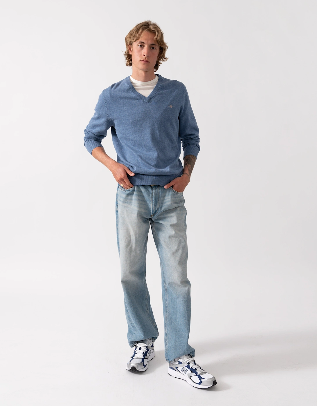 GANT Mens Classic Cotton V-Neck Jumper - 906 Denim Blue Melange