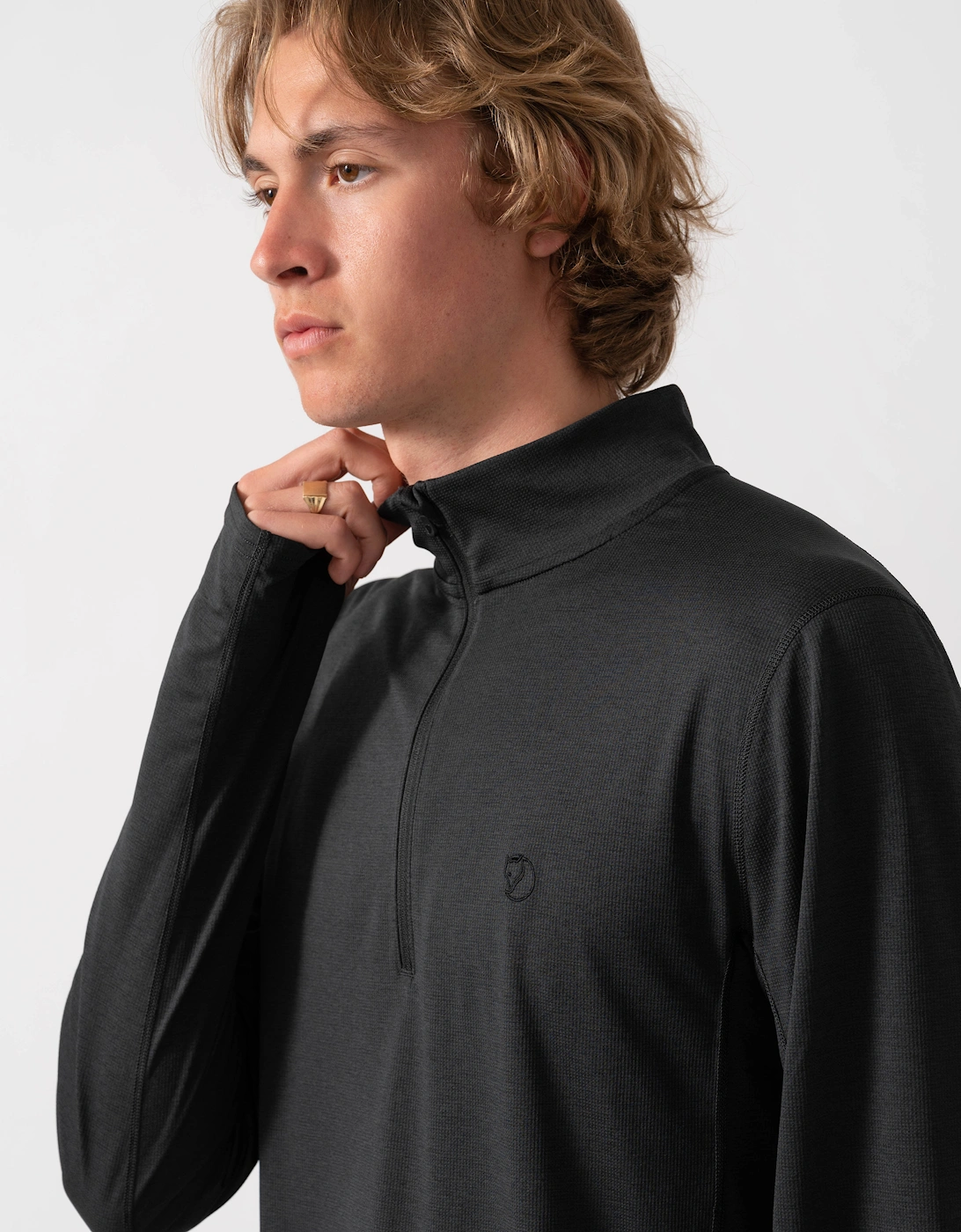 Fjallraven Abisko Day Hike Half Zip Mens Long Sleeve Top - Black 550