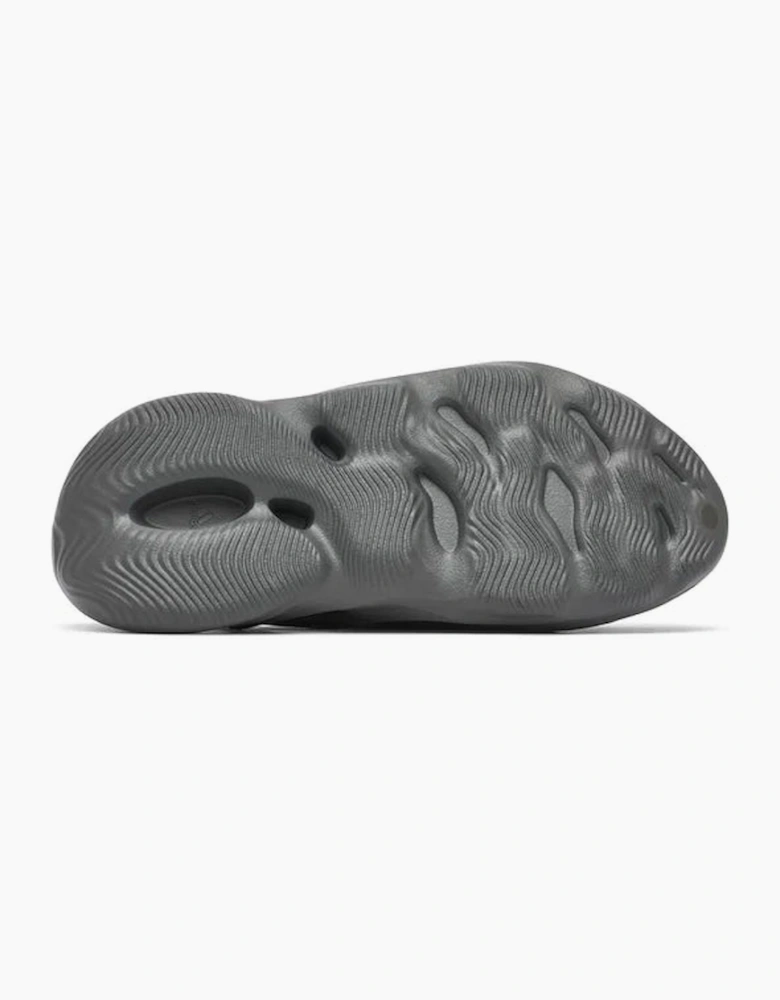 Yeezy Foam Runner RNR Carbon