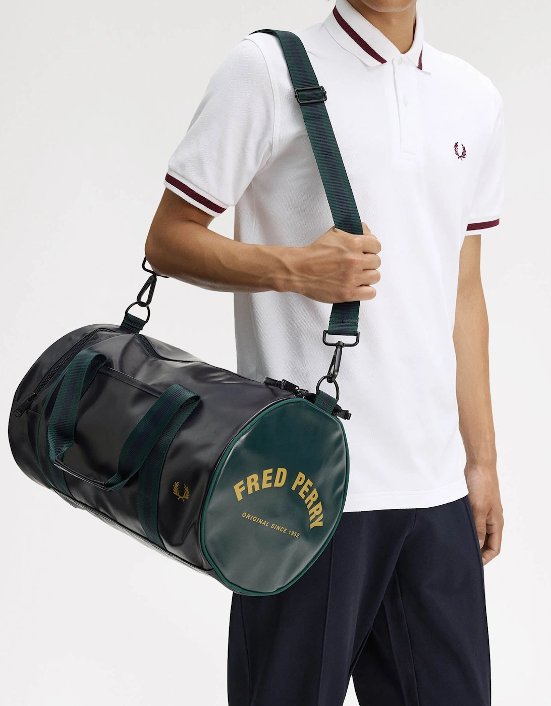 Fred Perry Recycled Polyester Classic Barrel Bag - Navy/Grassroots 83A, 9 of 8