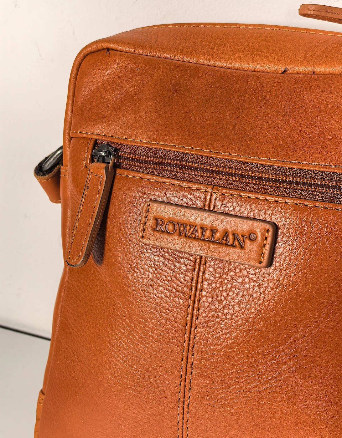 Rowallan Spartan Light Tan Medium Single Top Zip Cross Body Man Bag