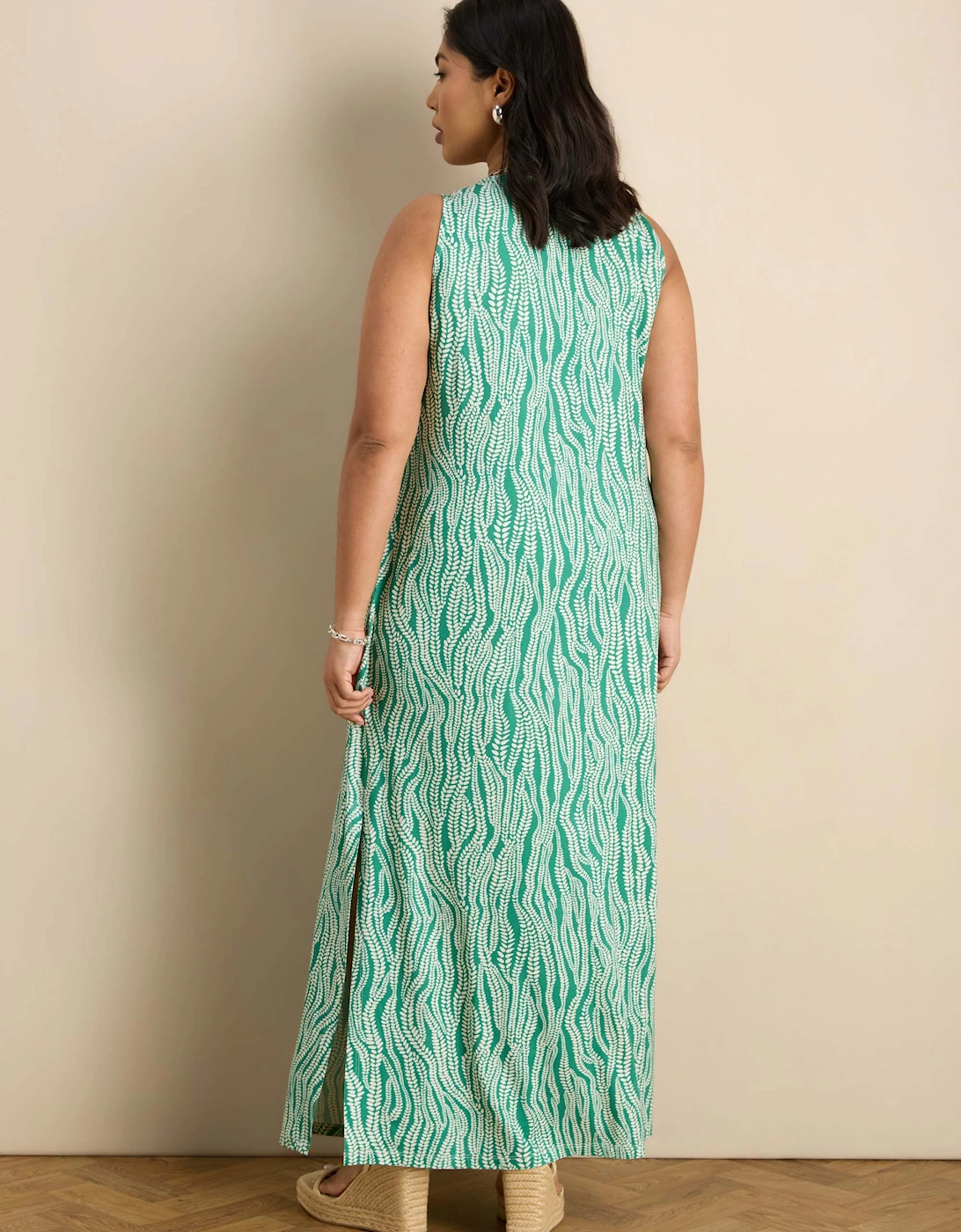 Green Linear Leaf Print Jersey Pleat Front Maxi Dress