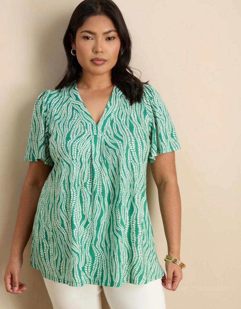 Green Linear Leaf Print V-Neck Flutter Sleeve Jersey Top