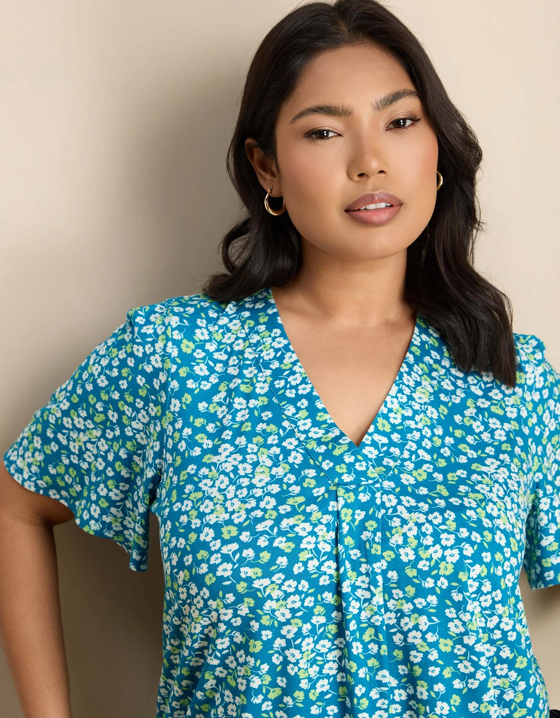 Blue Ditsy Print V-Neck Flutter Sleeve Jersey Top