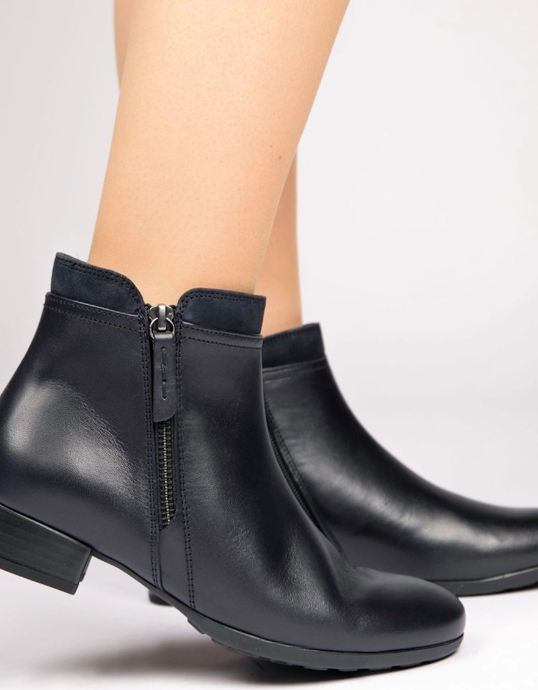 Briano Womens Ankle Boots