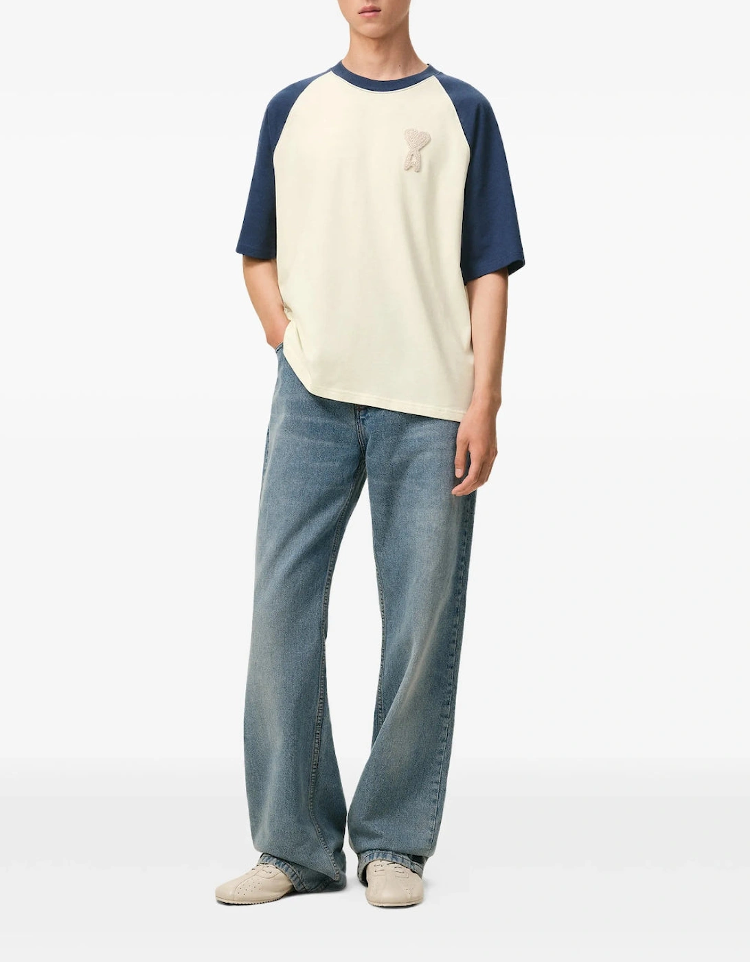 AMI Paris Knitted Heart Patch White And Blue T-Shirt