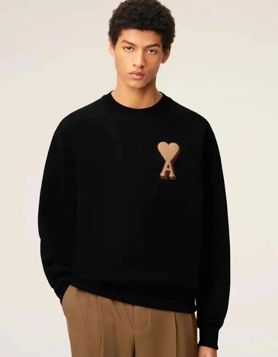 AMI Paris Ami De Coeur Patch Logo Sweatshirt in Black