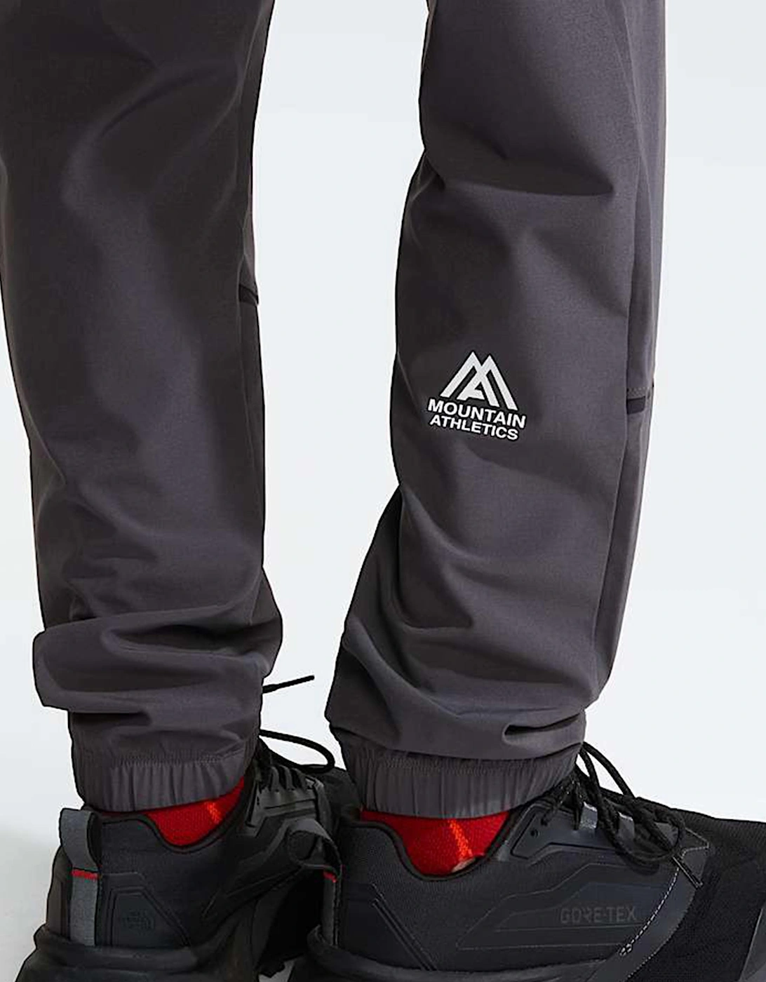 The North Face Kids Mountain Athletics Woven Pants in Grey