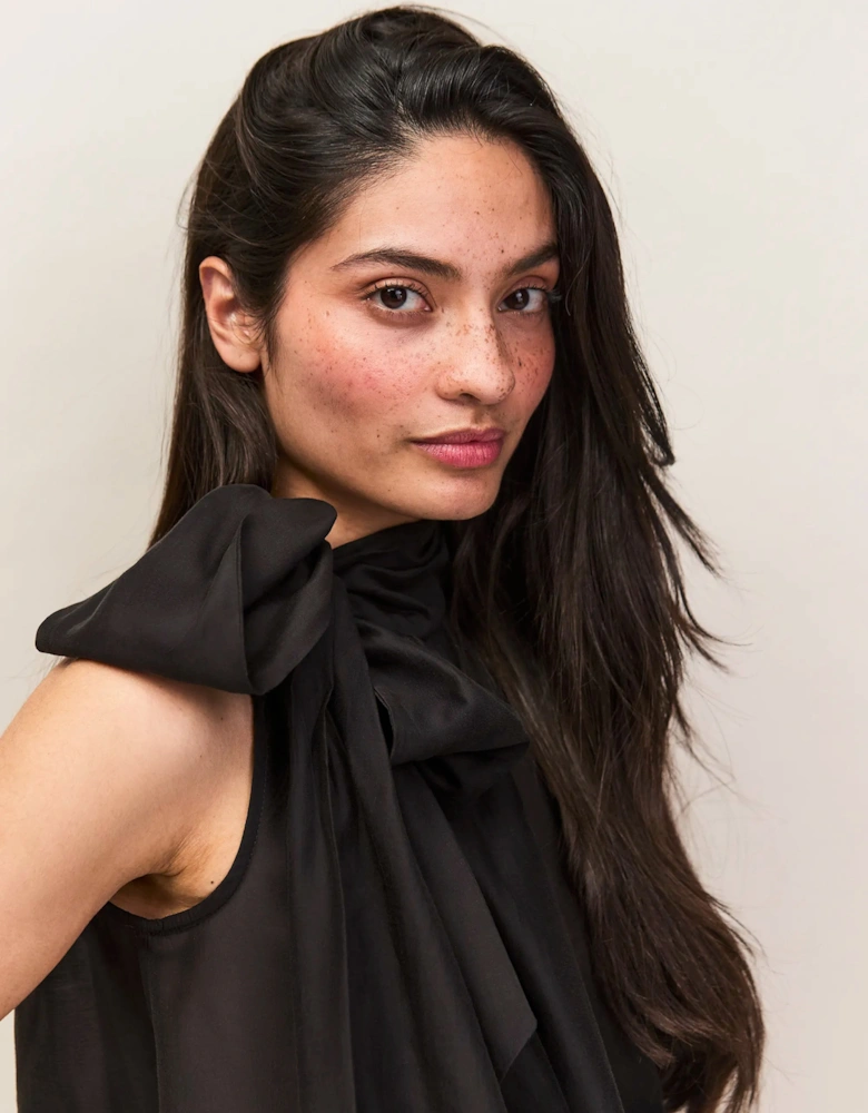 Black Bow Detail Sleeveless Blouse