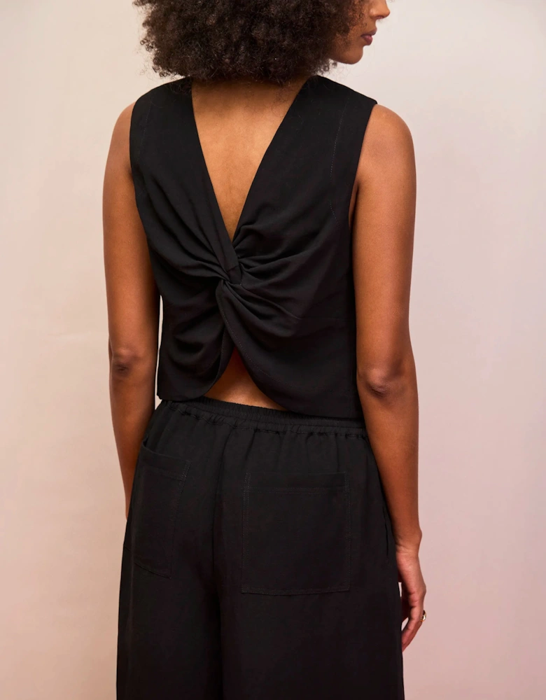 Black Twist Back Shell Top With Linen