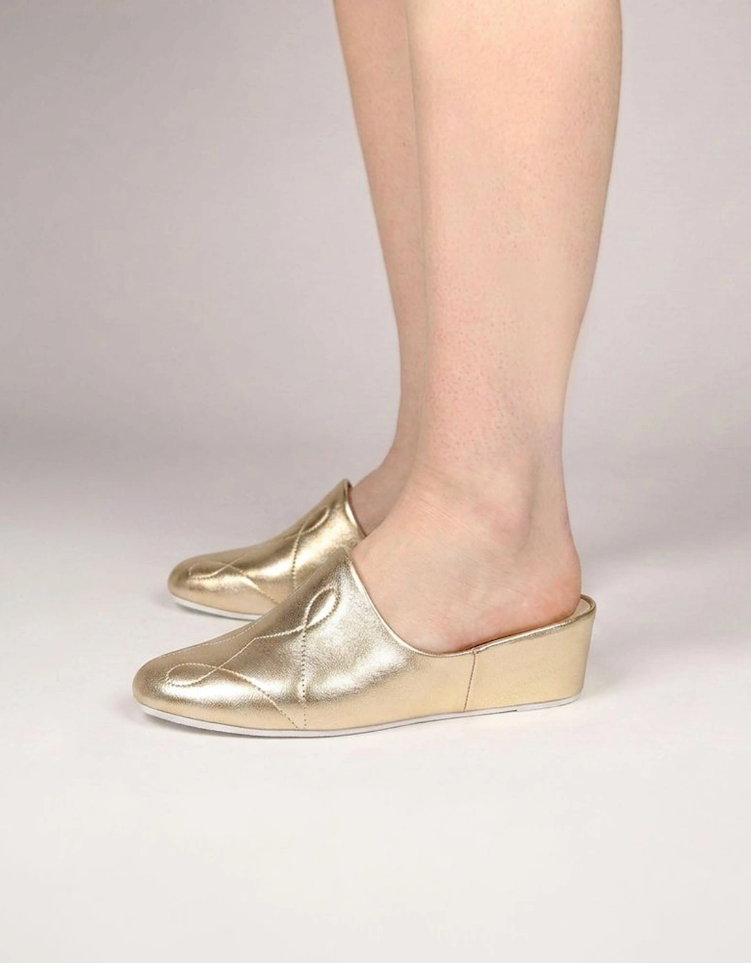 Dulcie Leather Ladies Slippers