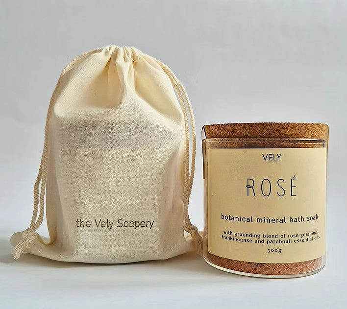 Botanical Mineral Bath Salts "Rosé"